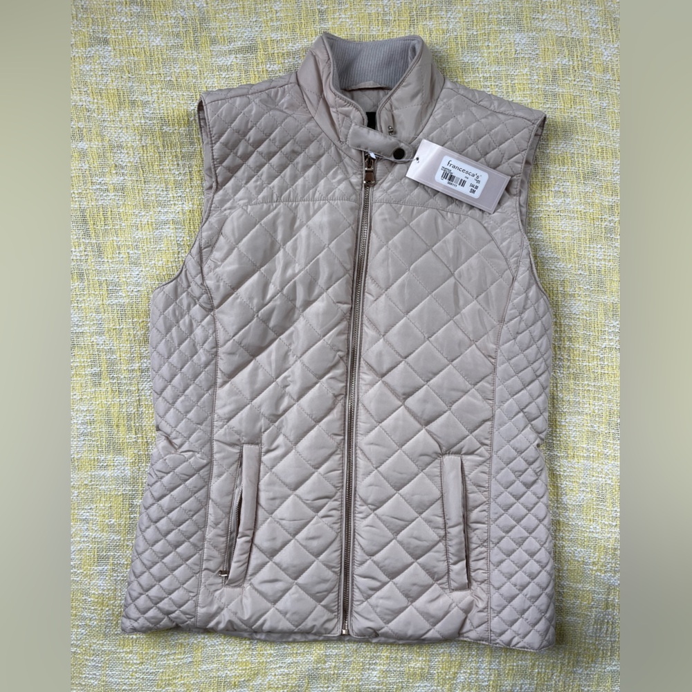 Francesca's Collections Quilted Vest in Cream